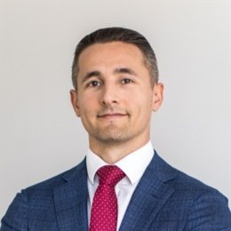 凯雷Q2重仓航空维修公司StandardAero(SARO.US) 清仓文远知行(WRD.US)